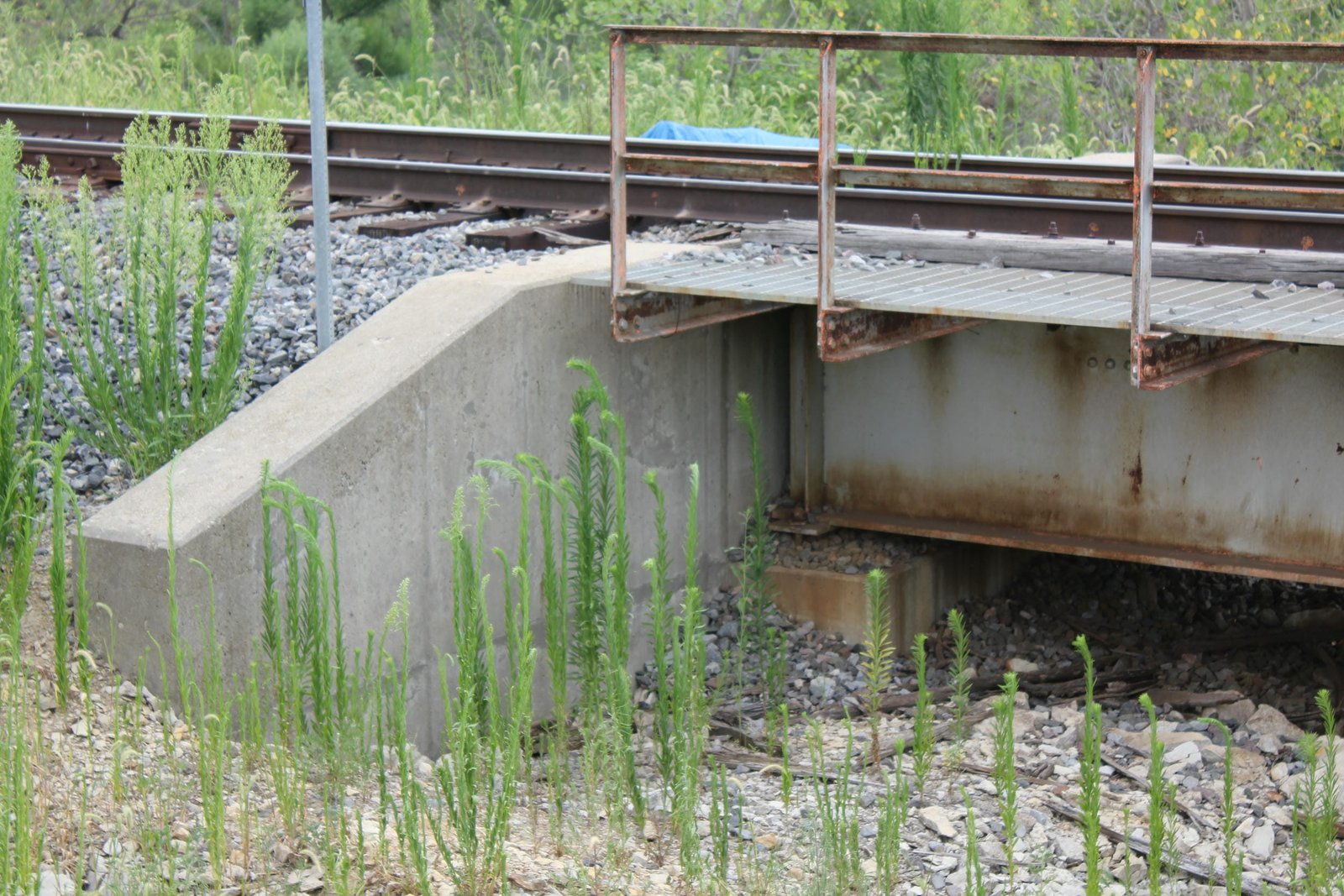 South abutment